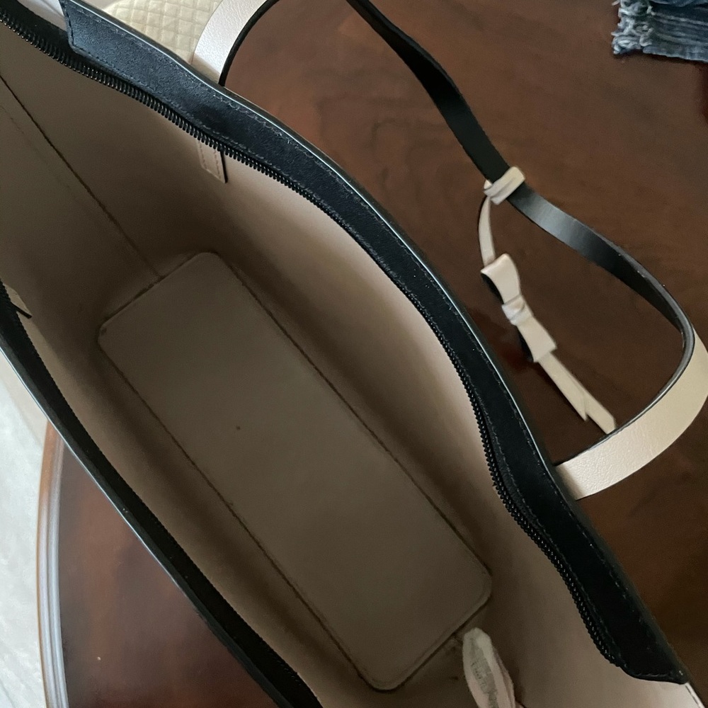 Kate Spade Purse - Picture 3 of 3